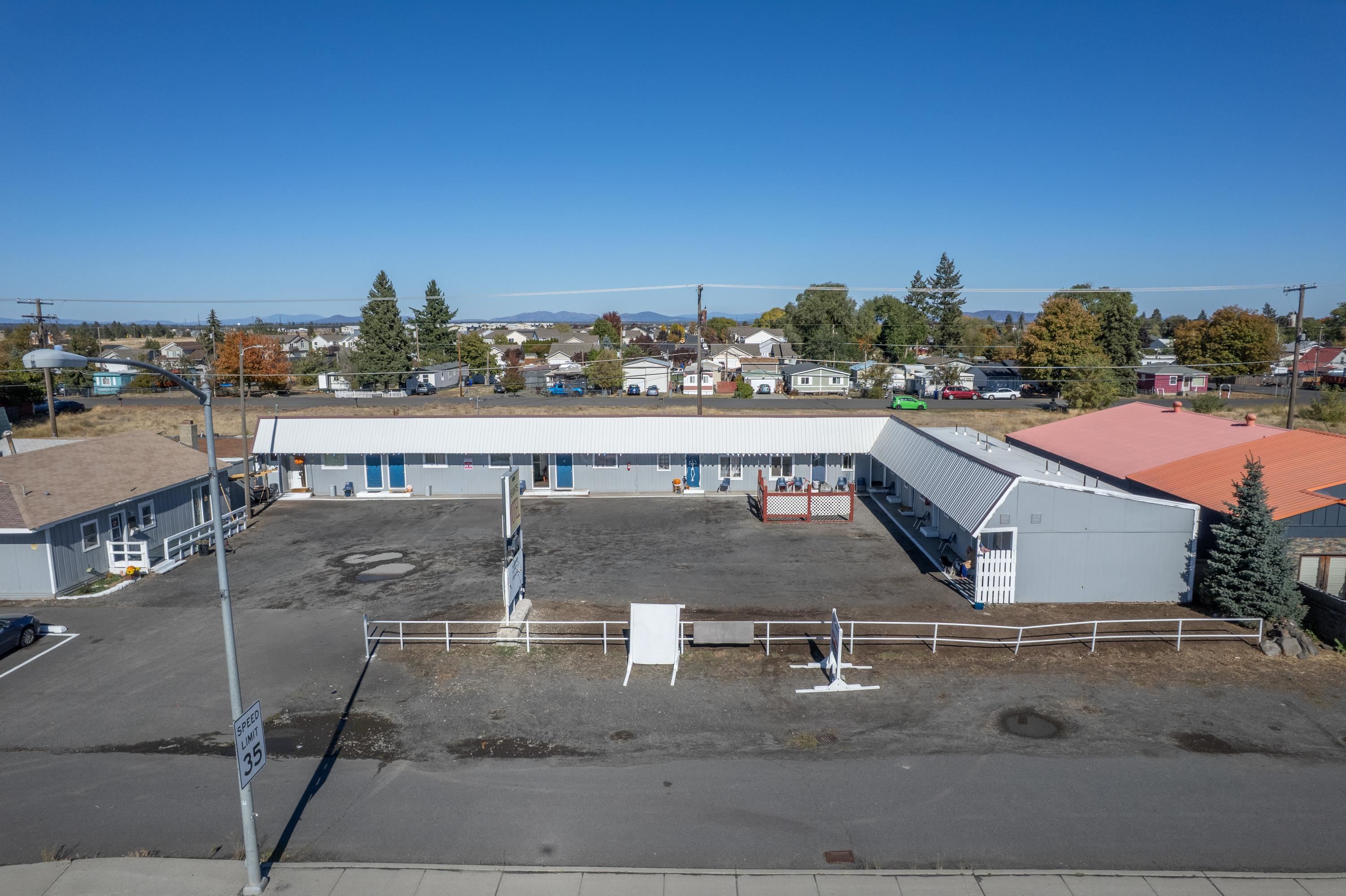 13504 W Sunset Hwy - Photo 38