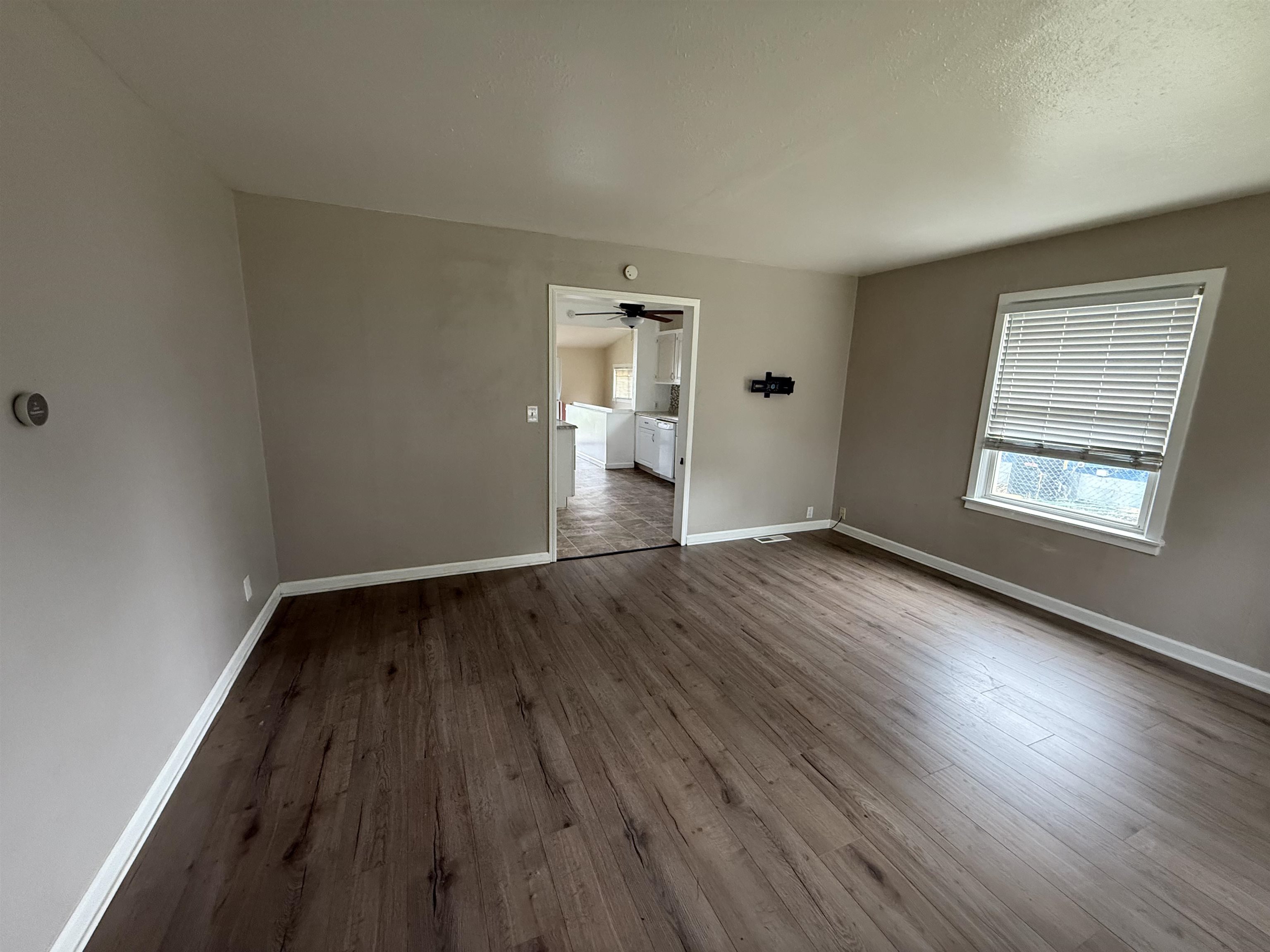 2618 N MARTIN St - Photo 3