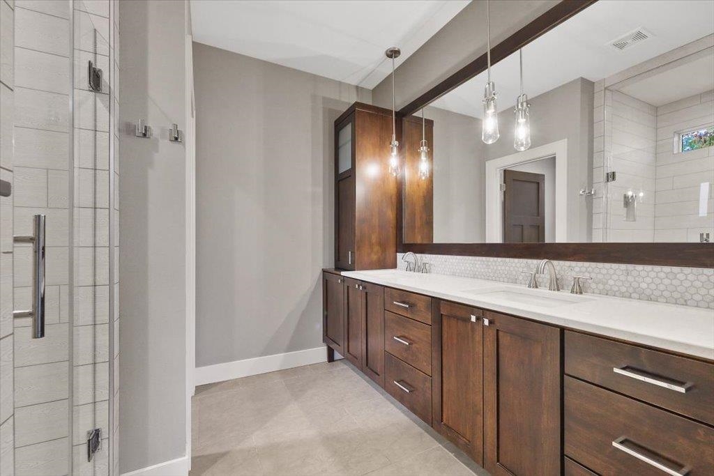 701 W Willapa Ave - Photo 17