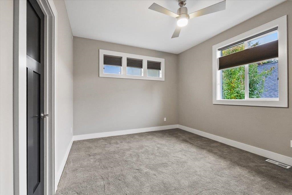 701 W Willapa Ave - Photo 22