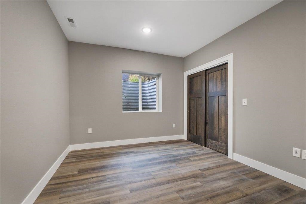 701 W Willapa Ave - Photo 28