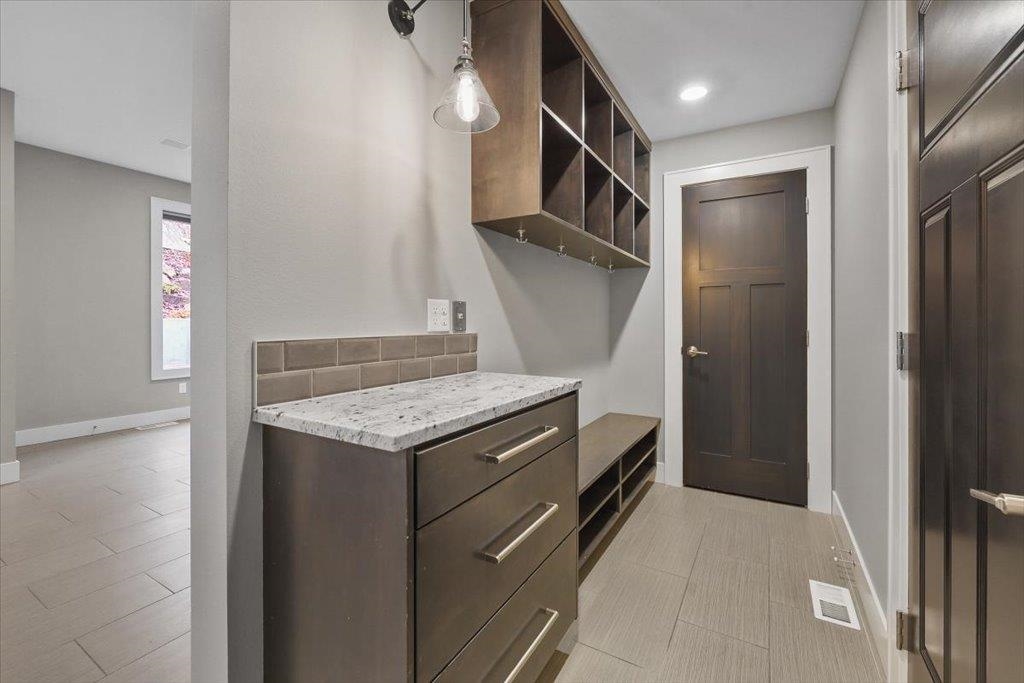 701 W Willapa Ave - Photo 29