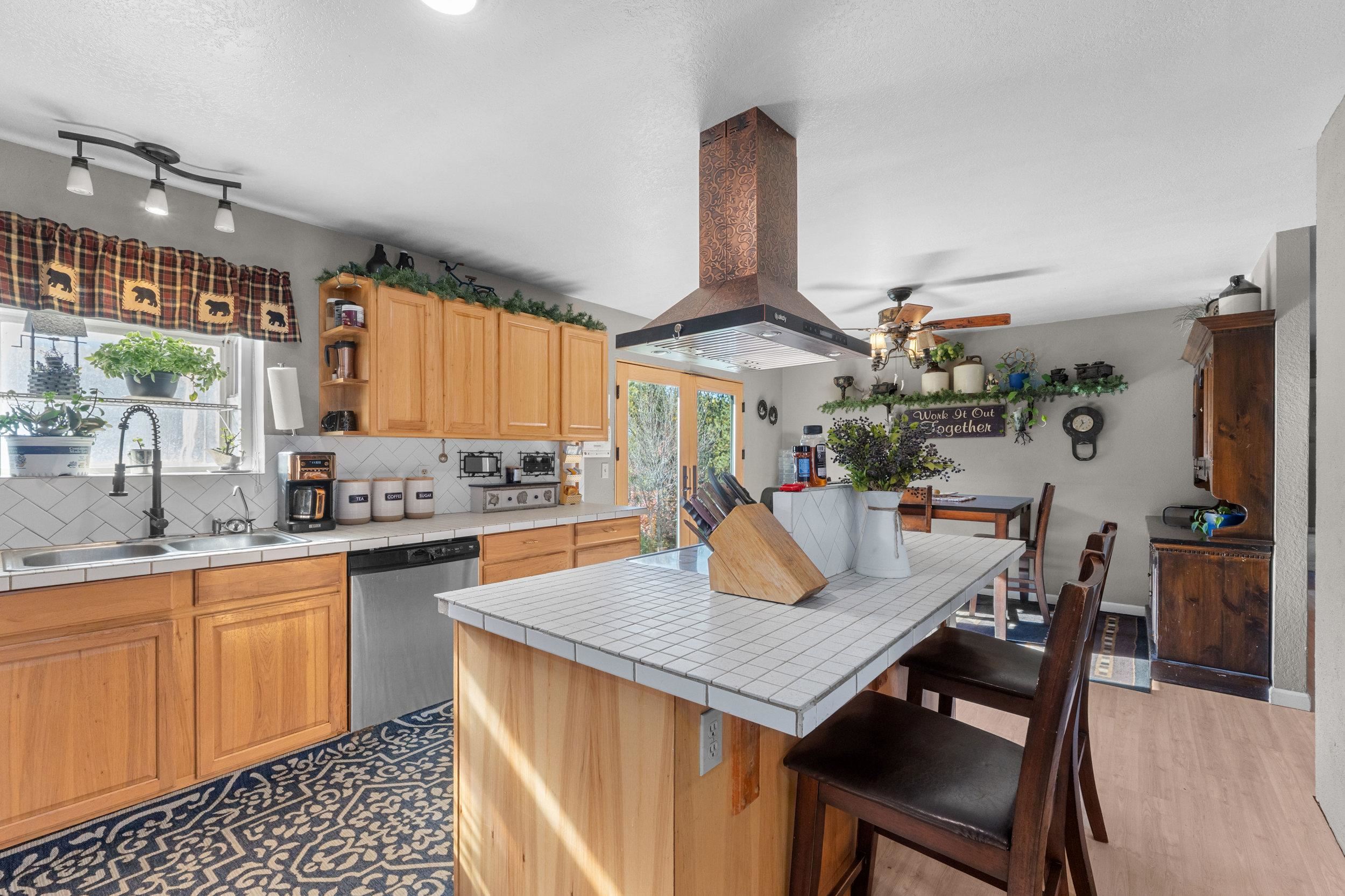1071 Slide Creek Rd - Photo 14