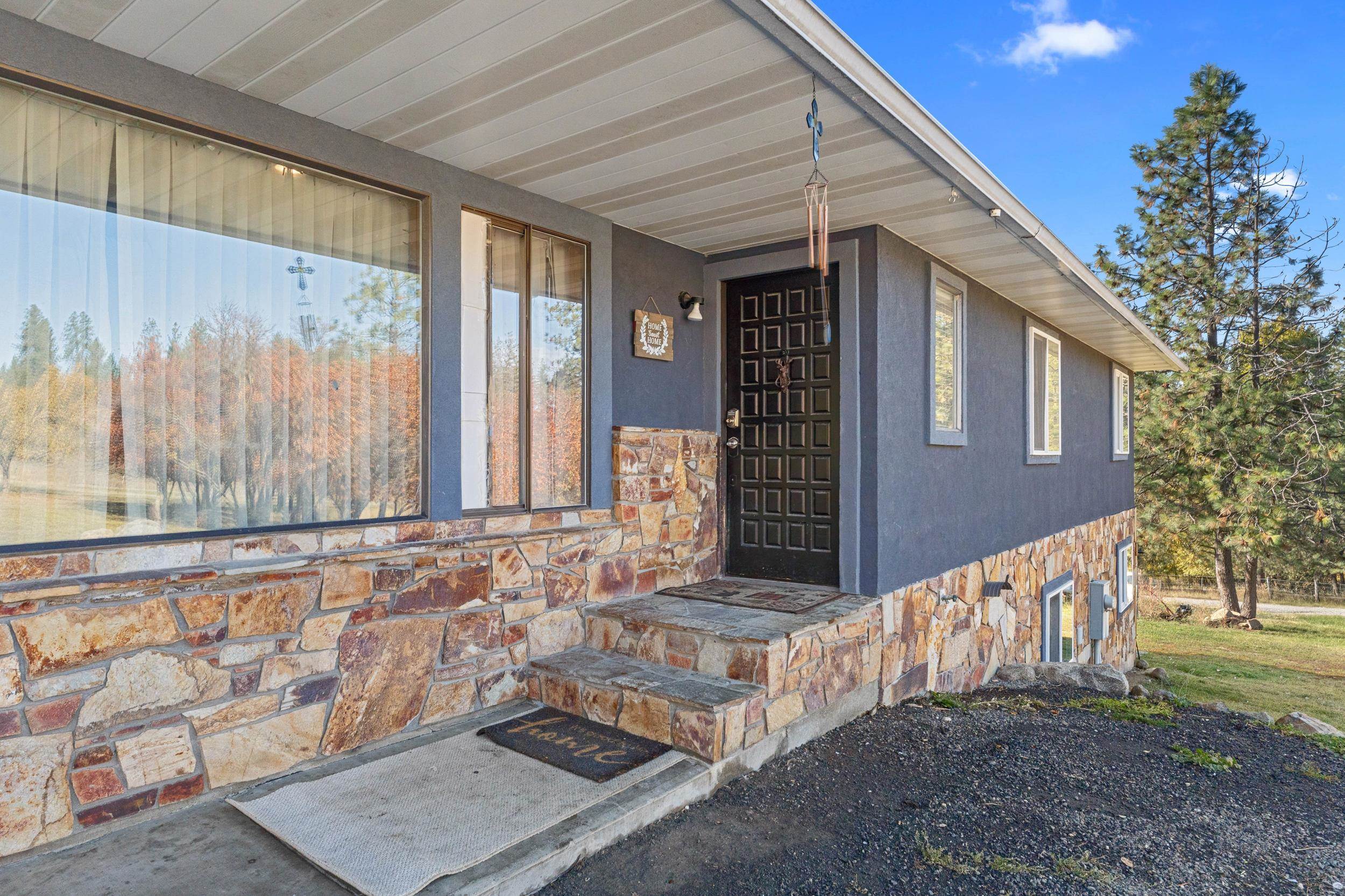 1071 Slide Creek Rd - Photo 10