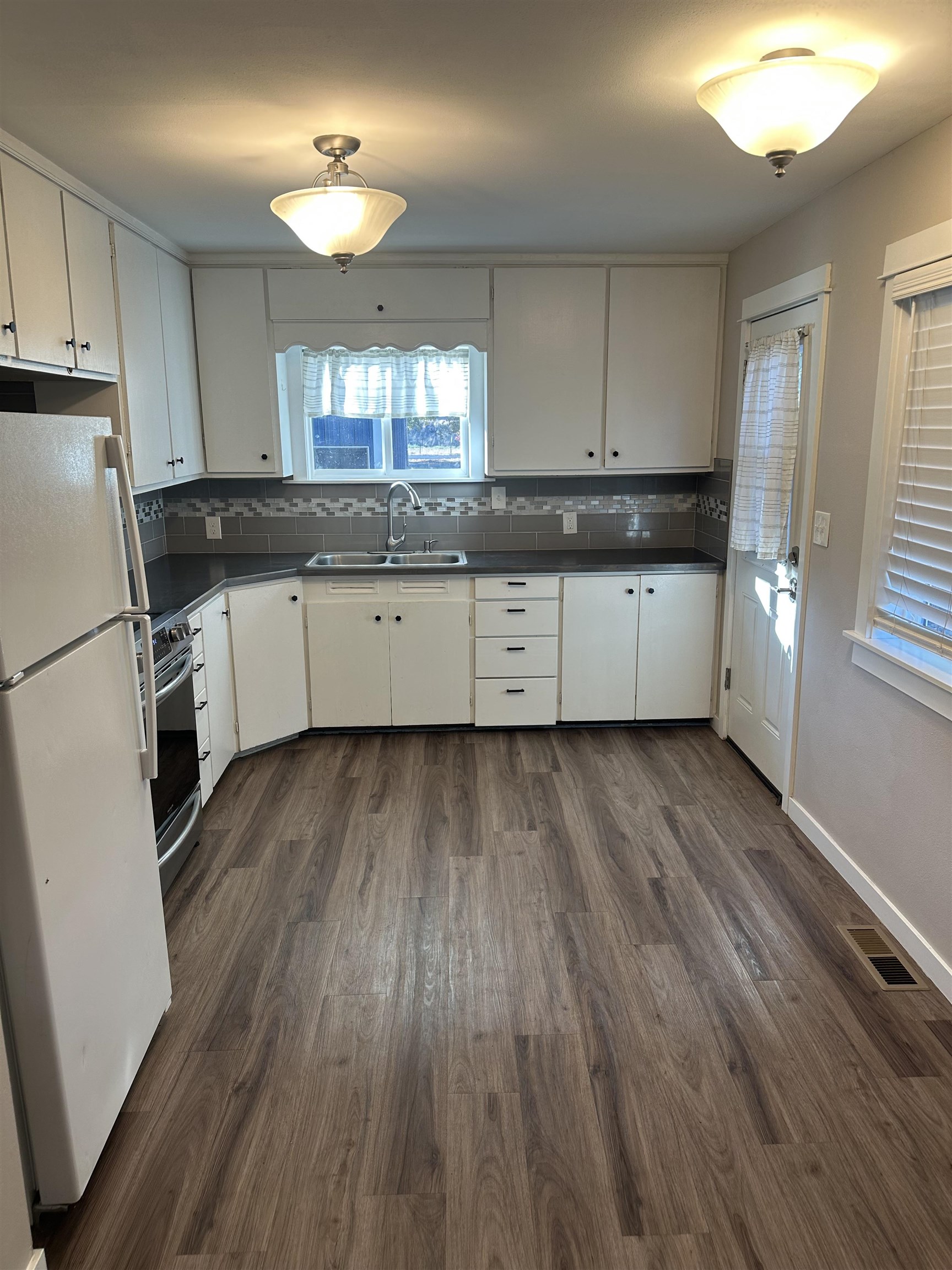 4018 E Pacific Ave - Photo 4