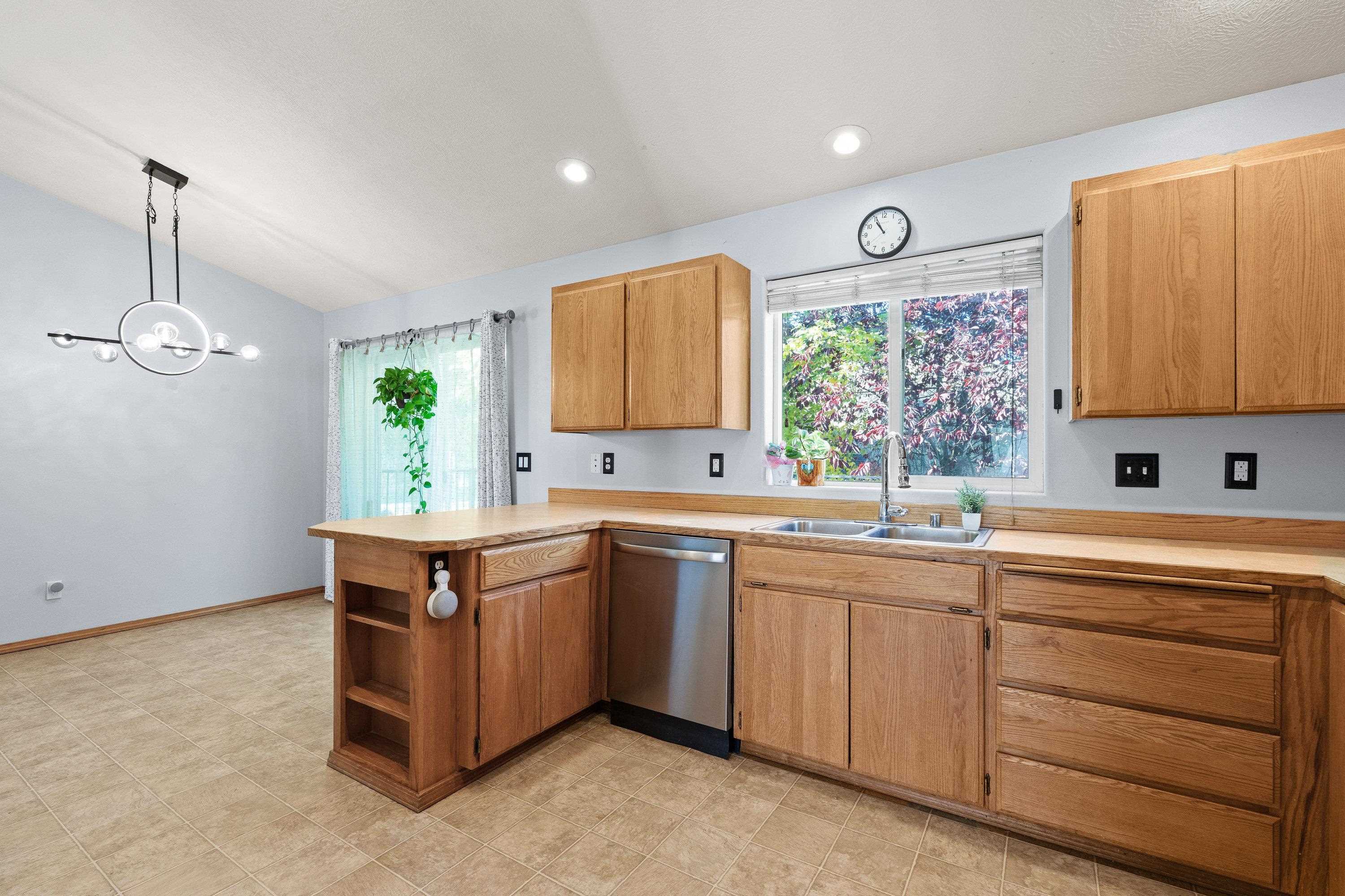 9005 N Dorset Rd - Photo 13