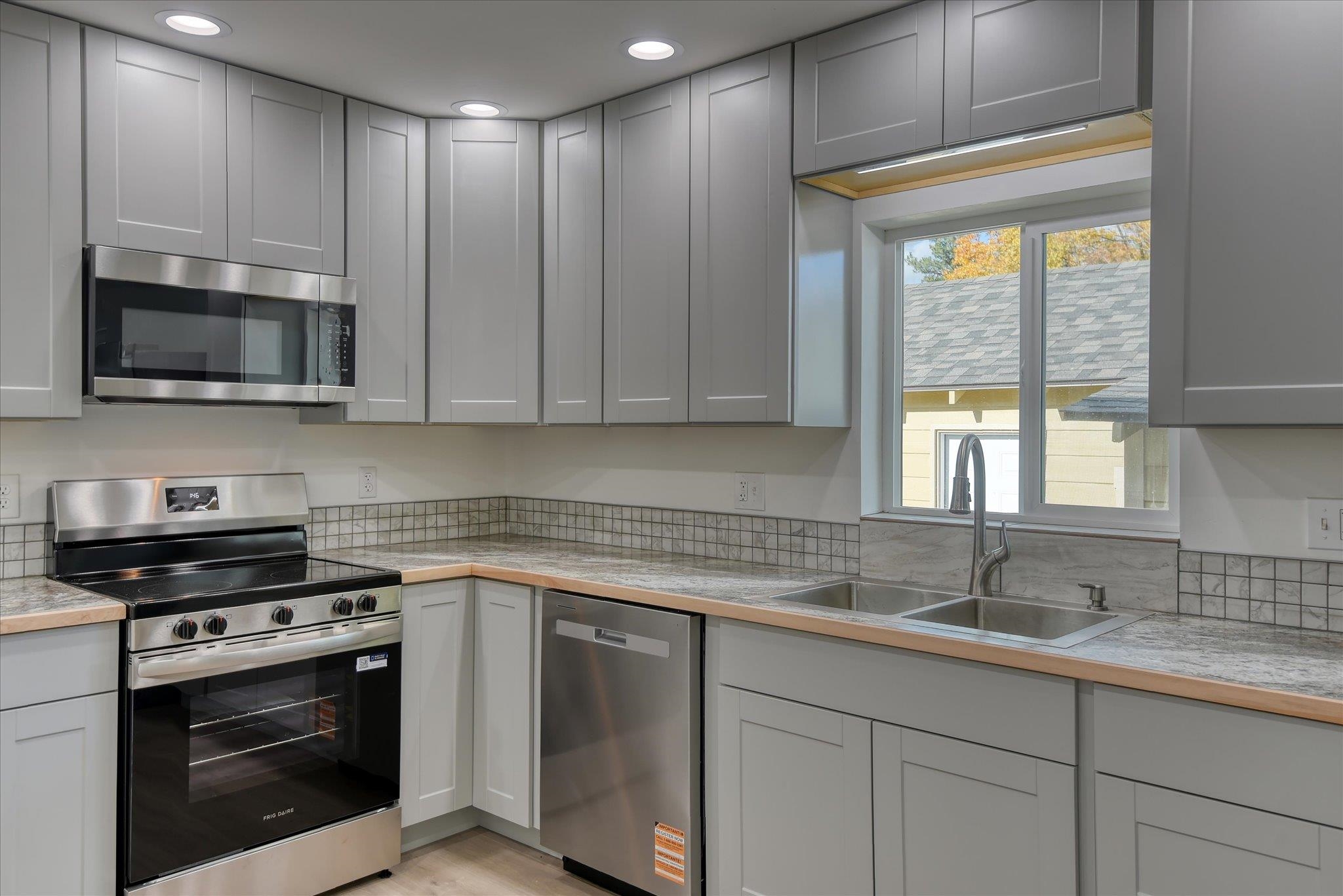 2815 N Ash St - Photo 9