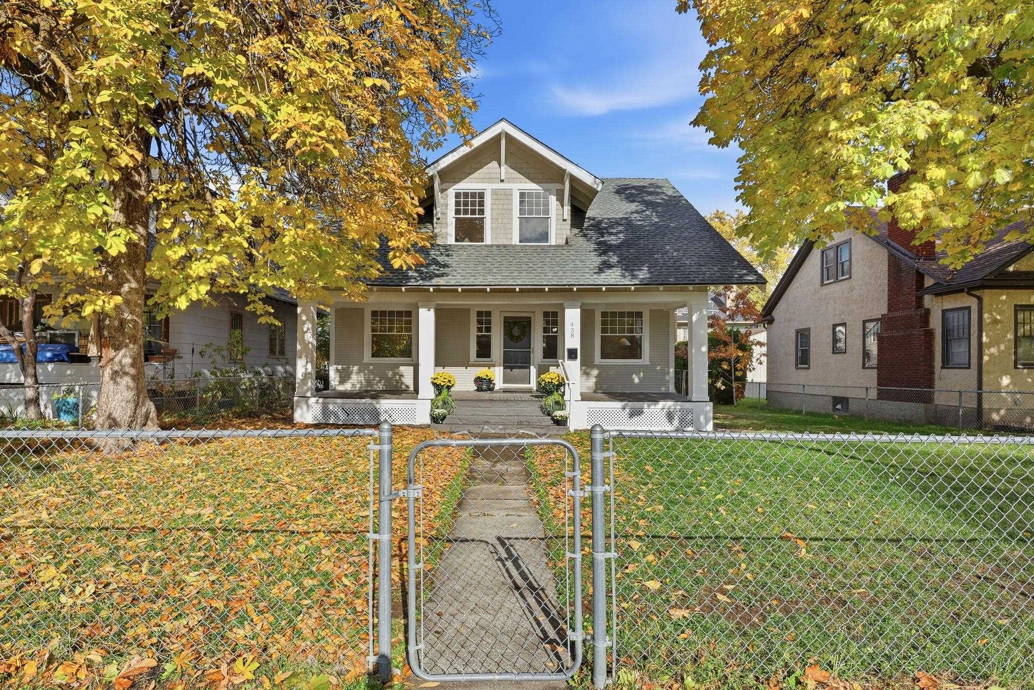 438 W Cleveland Ave - Photo 2