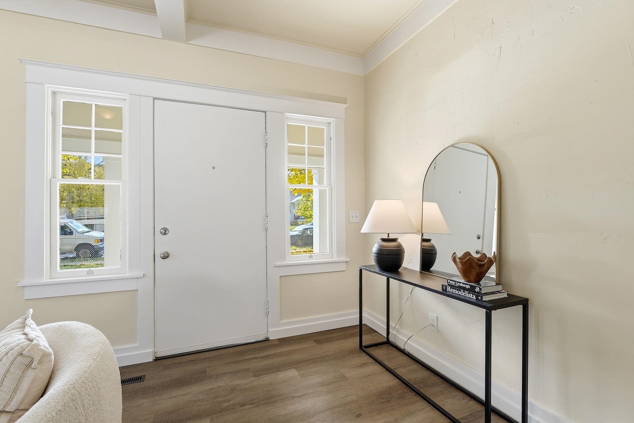 438 W Cleveland Ave - Photo 4