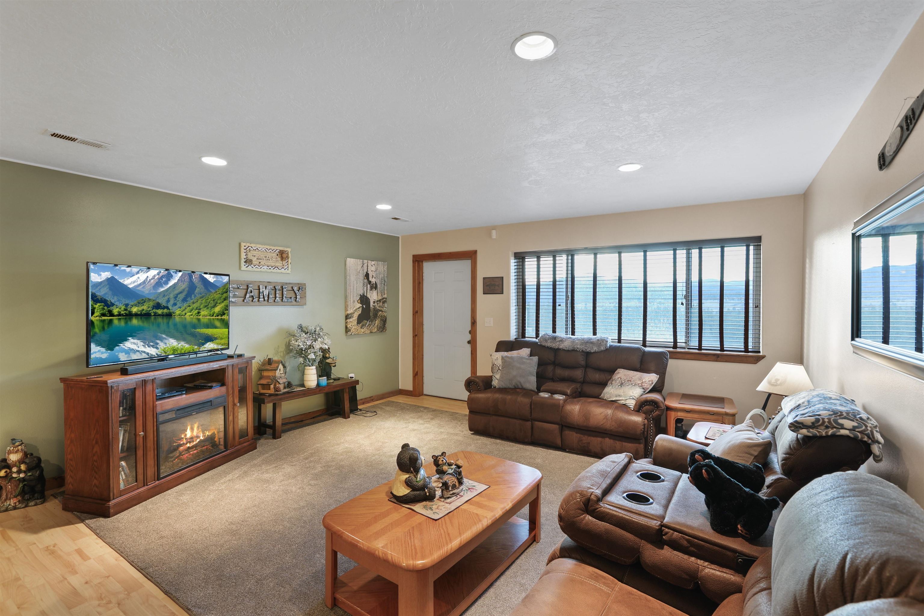 31900 Phillips E Ln - Photo 14