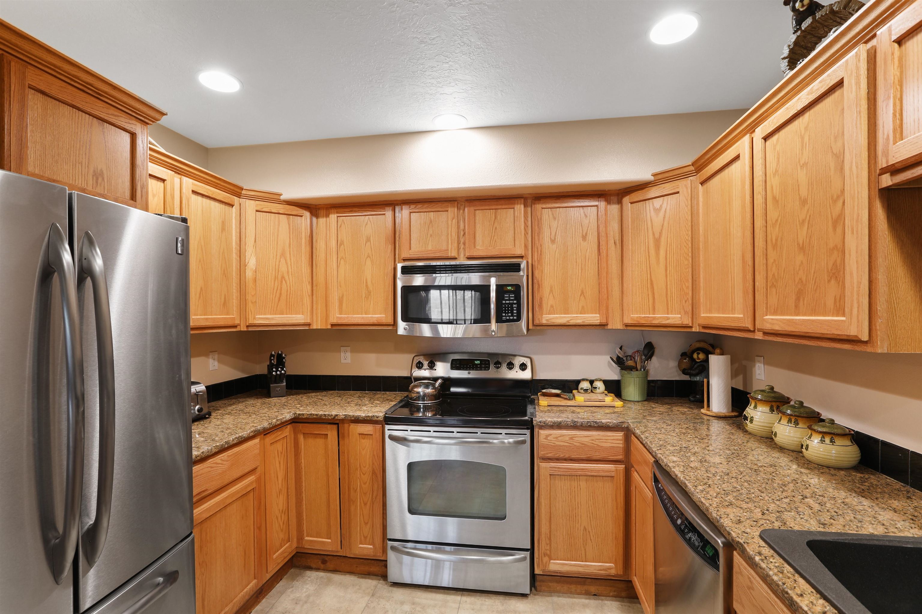 31900 Phillips E Ln - Photo 17