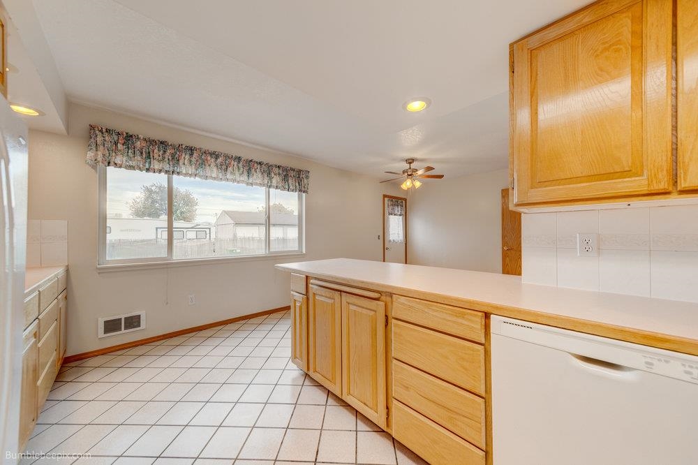 12465 E OLIVE Ave - Photo 12