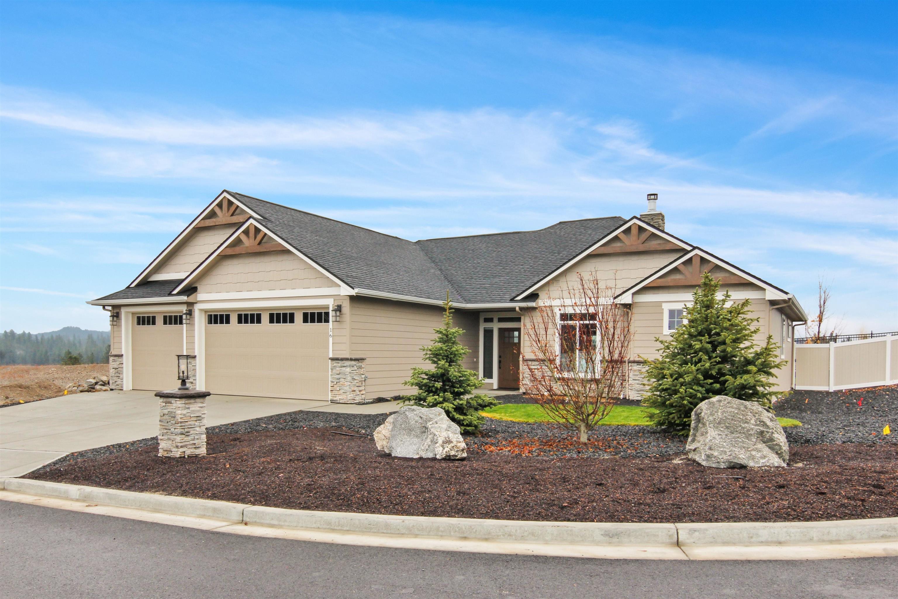 44 E Center Ln - Photo 2