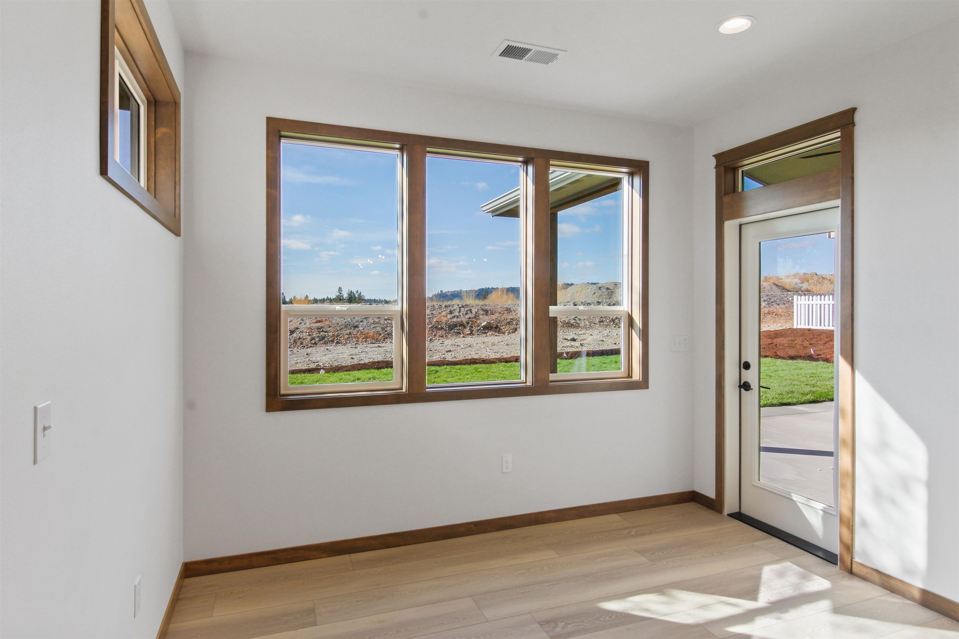 44 E Center Ln - Photo 8