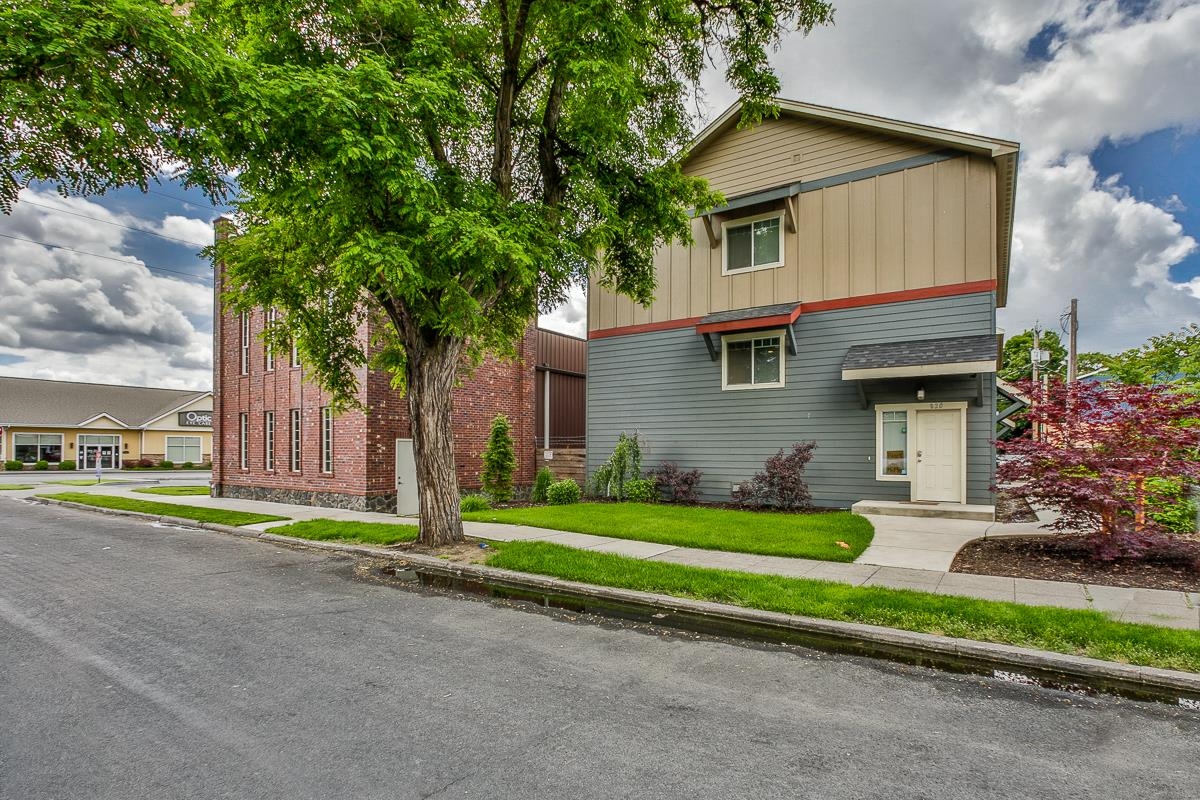 820 E Nora Ave - Photo 4