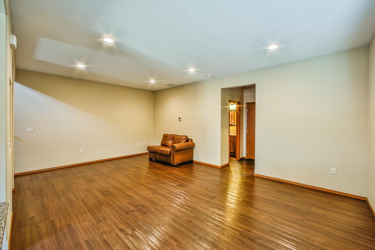 820 E Nora Ave - Photo 8