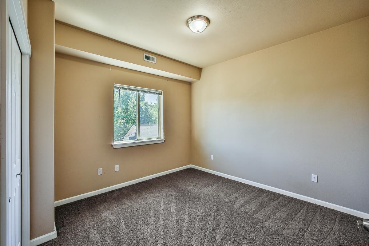 915 E Augusta Ave - Photo 13