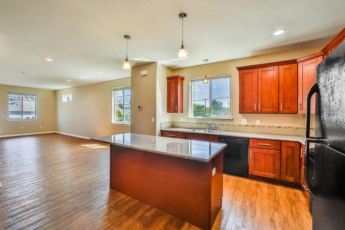 915 E Augusta Ave - Photo 7