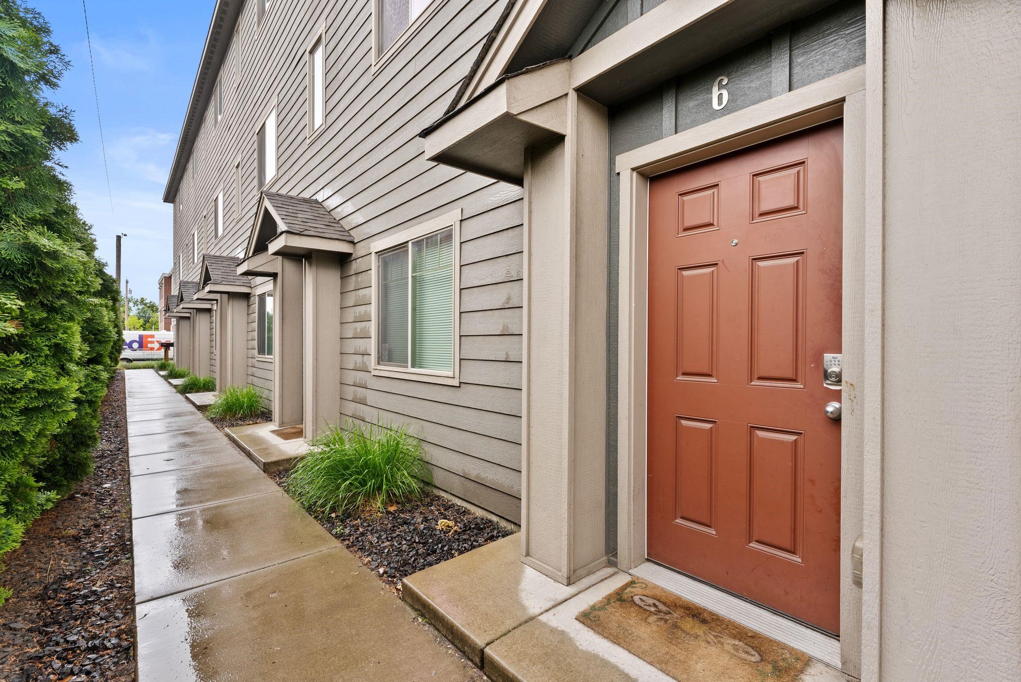 815 E Sharp Ave - Photo 3