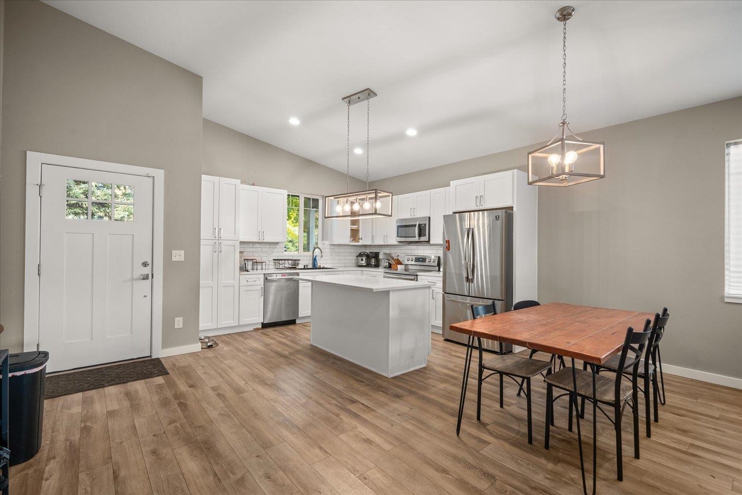 3723 E Hartson Ave - Photo 11