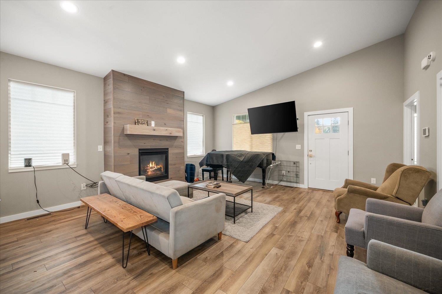 3723 E Hartson Ave - Photo 8