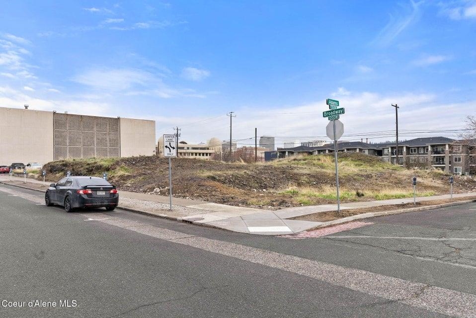 1229 W Broadway Ave - Photo 3