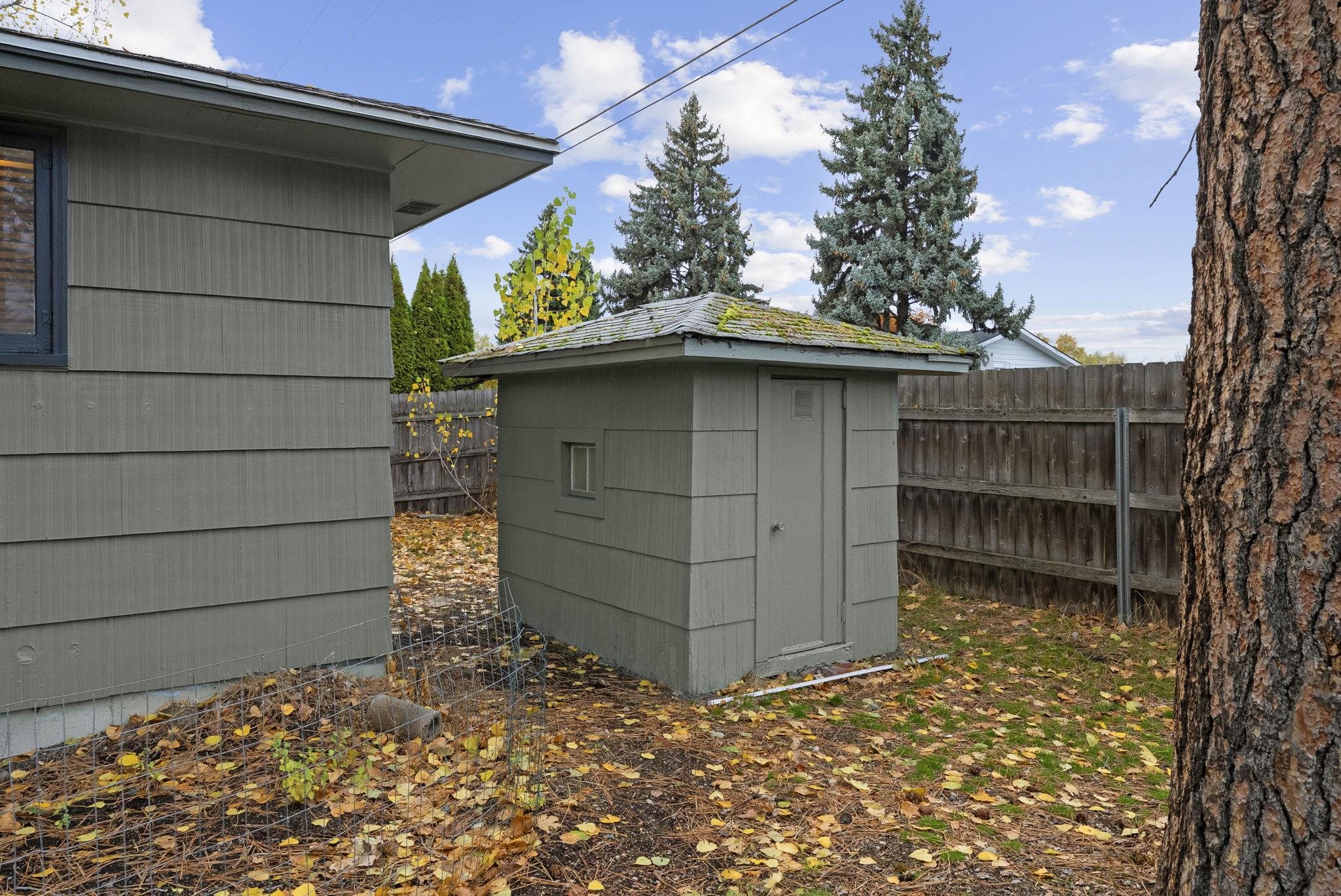 1607 S McCabe Rd - Photo 34