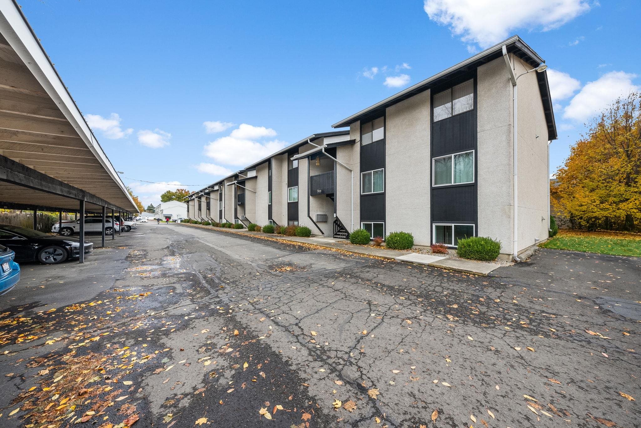 309 N Raymond Rd - Photo 1