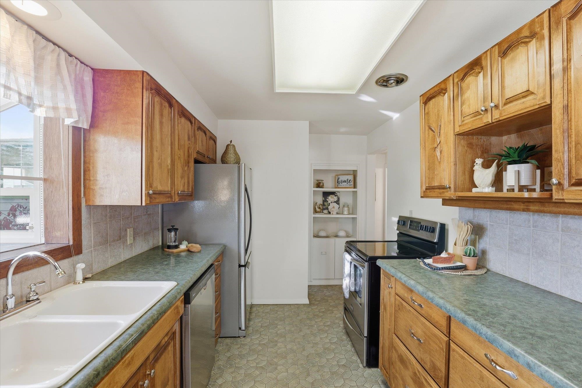 1423 E LACROSSE Ave - Photo 11