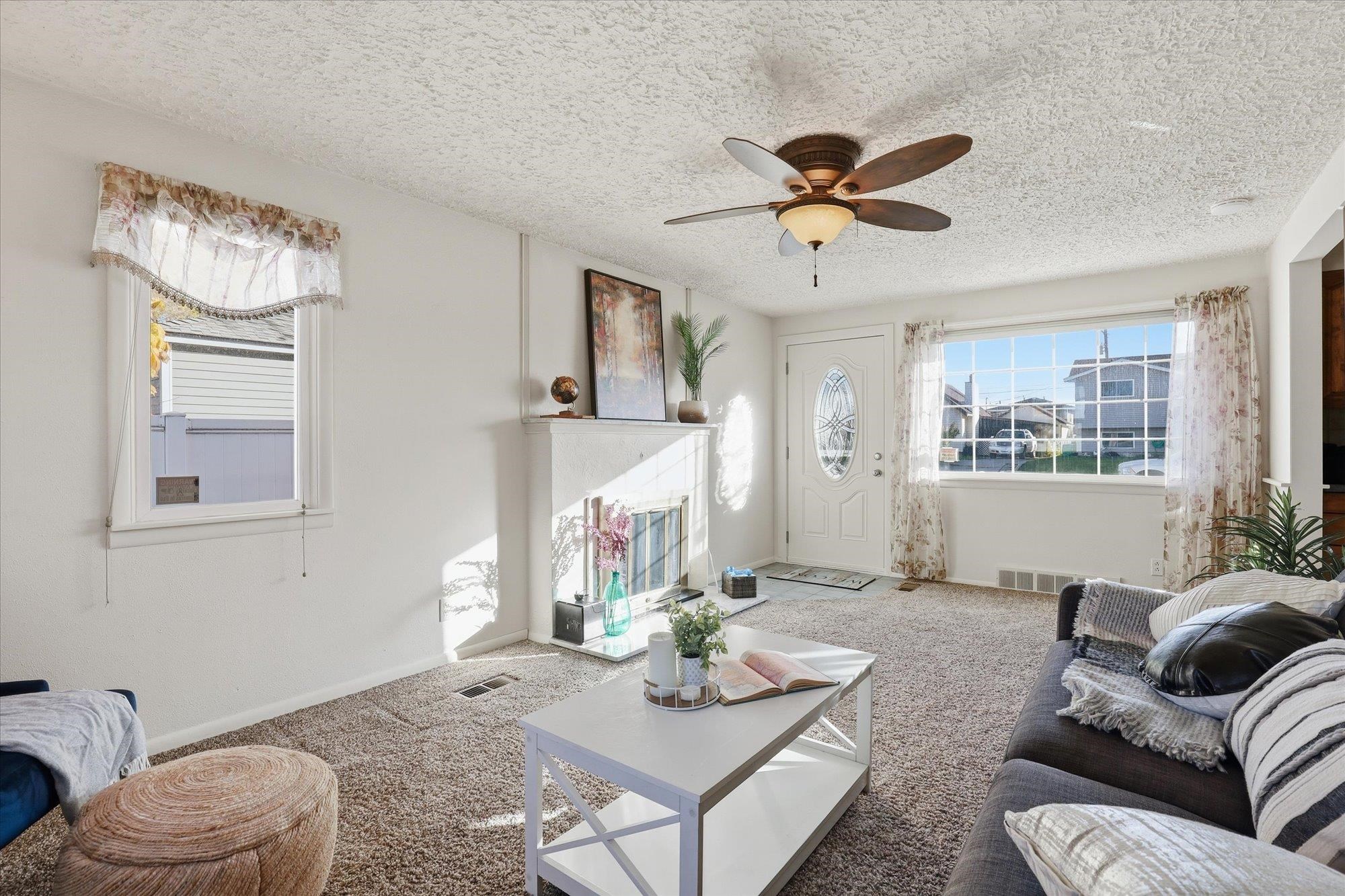 1423 E LACROSSE Ave - Photo 8