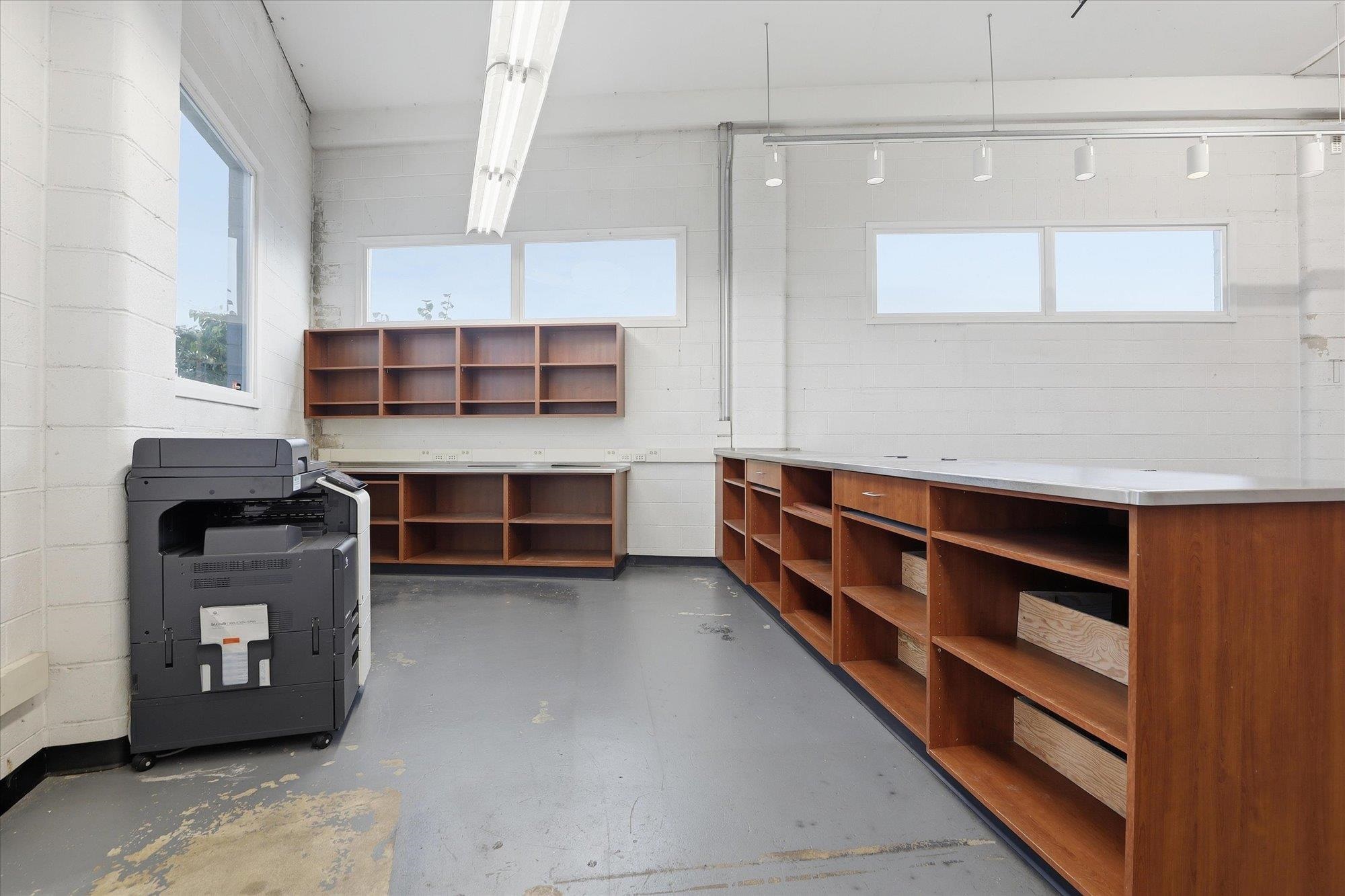 3626 E Trent Ave - Photo 4
