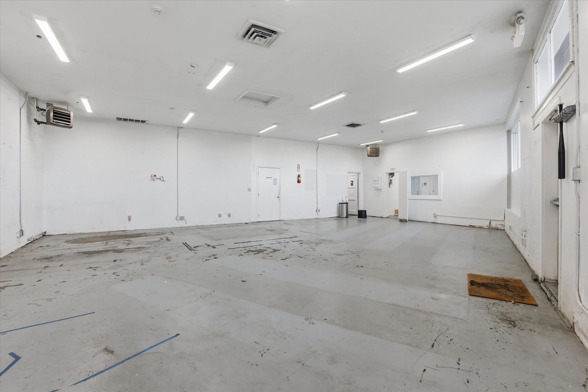 3626 E Trent Ave - Photo 8