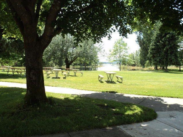 1351 Lake Roosevelt Way - Photo 17