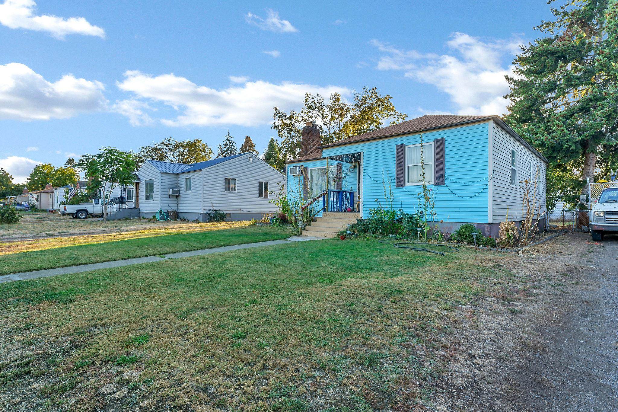 1737 N Smith St - Photo 3
