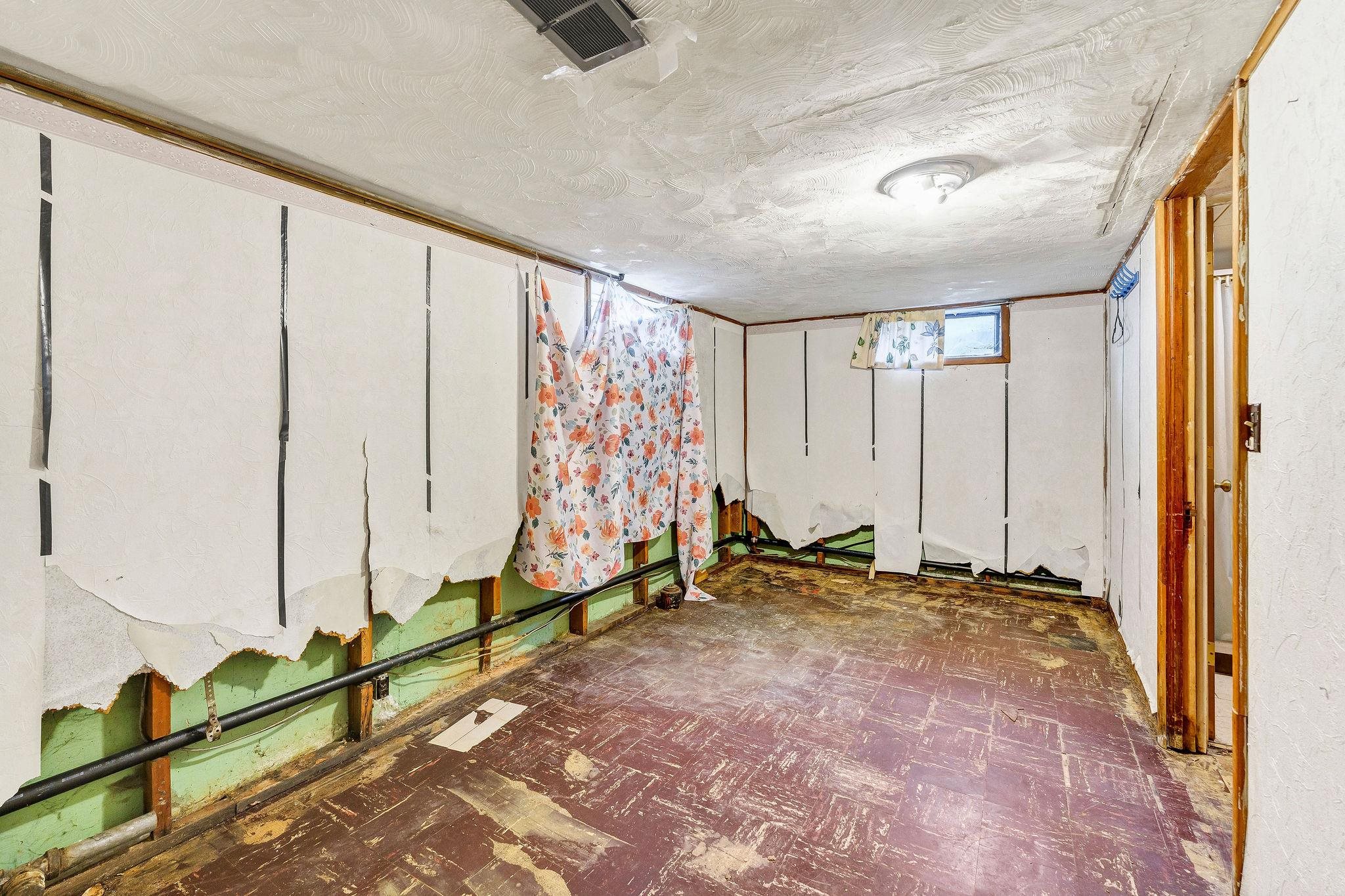 1737 N Smith St - Photo 27