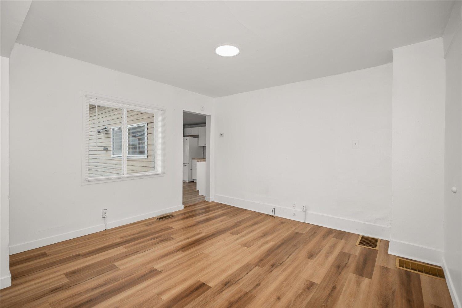 2424 E Mission Ave - Photo 13