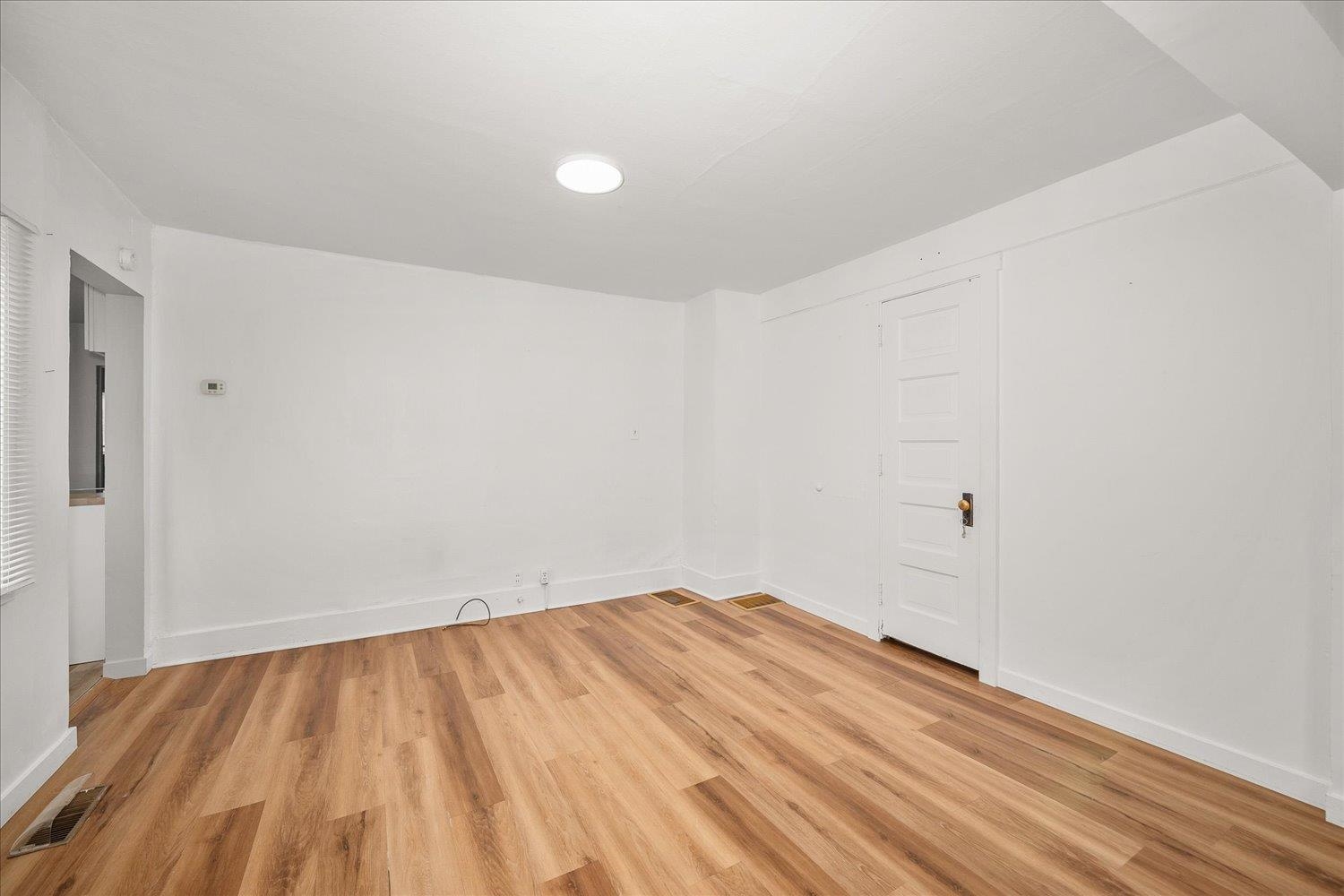 2424 E Mission Ave - Photo 14
