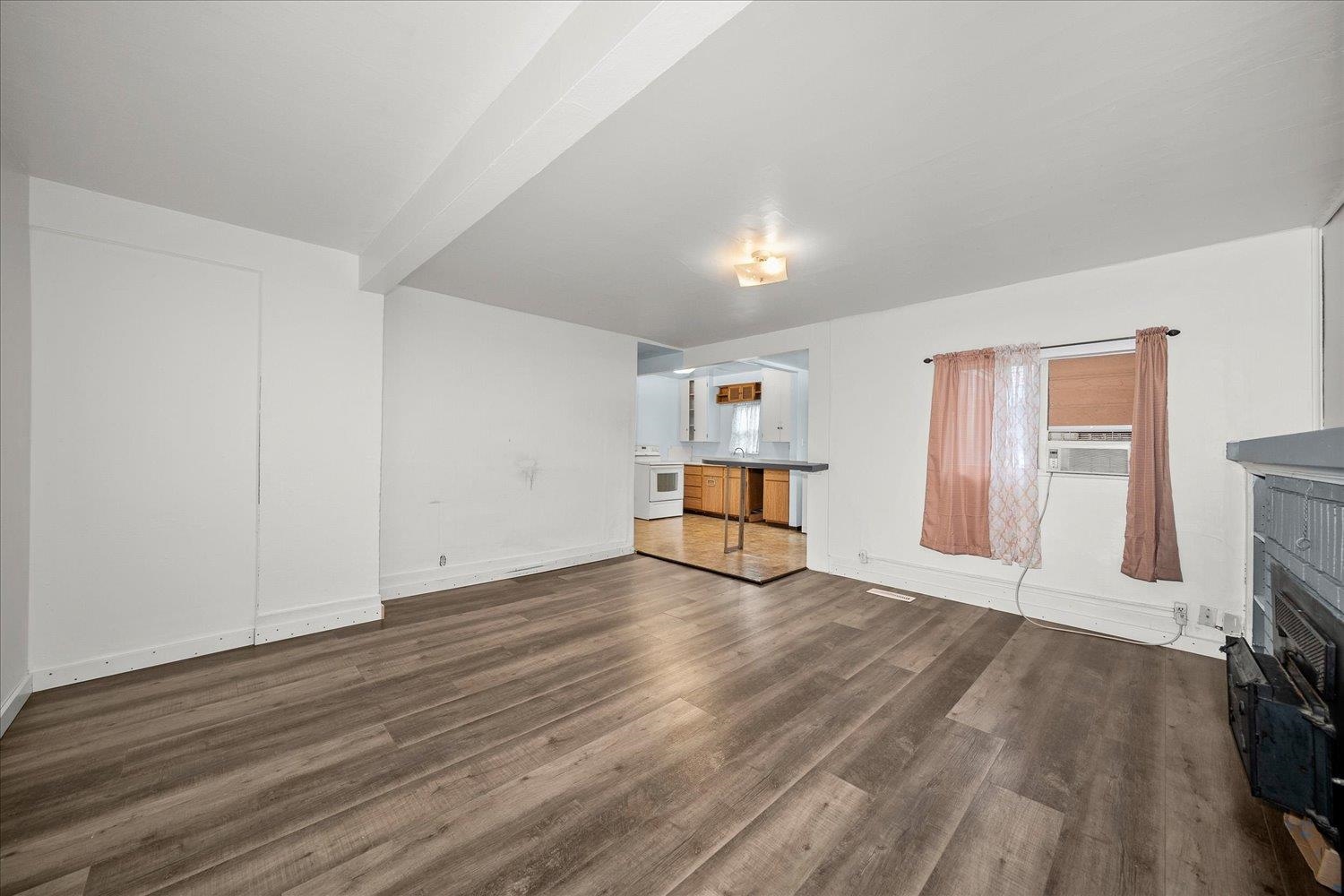2424 E Mission Ave - Photo 19