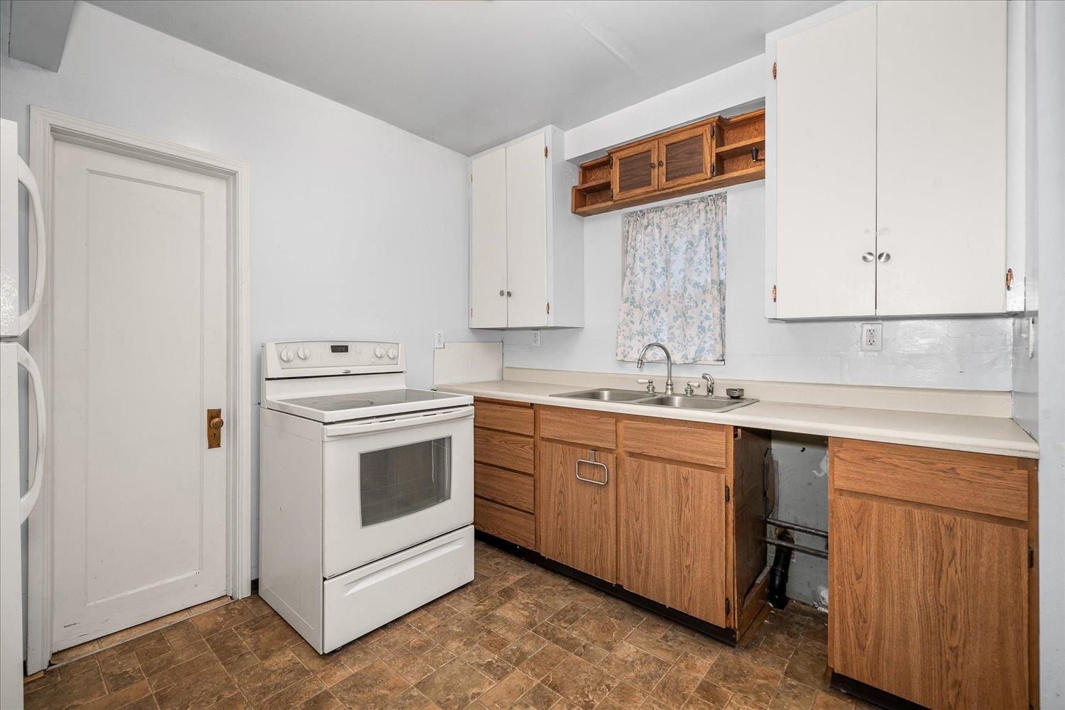 2424 E Mission Ave - Photo 24