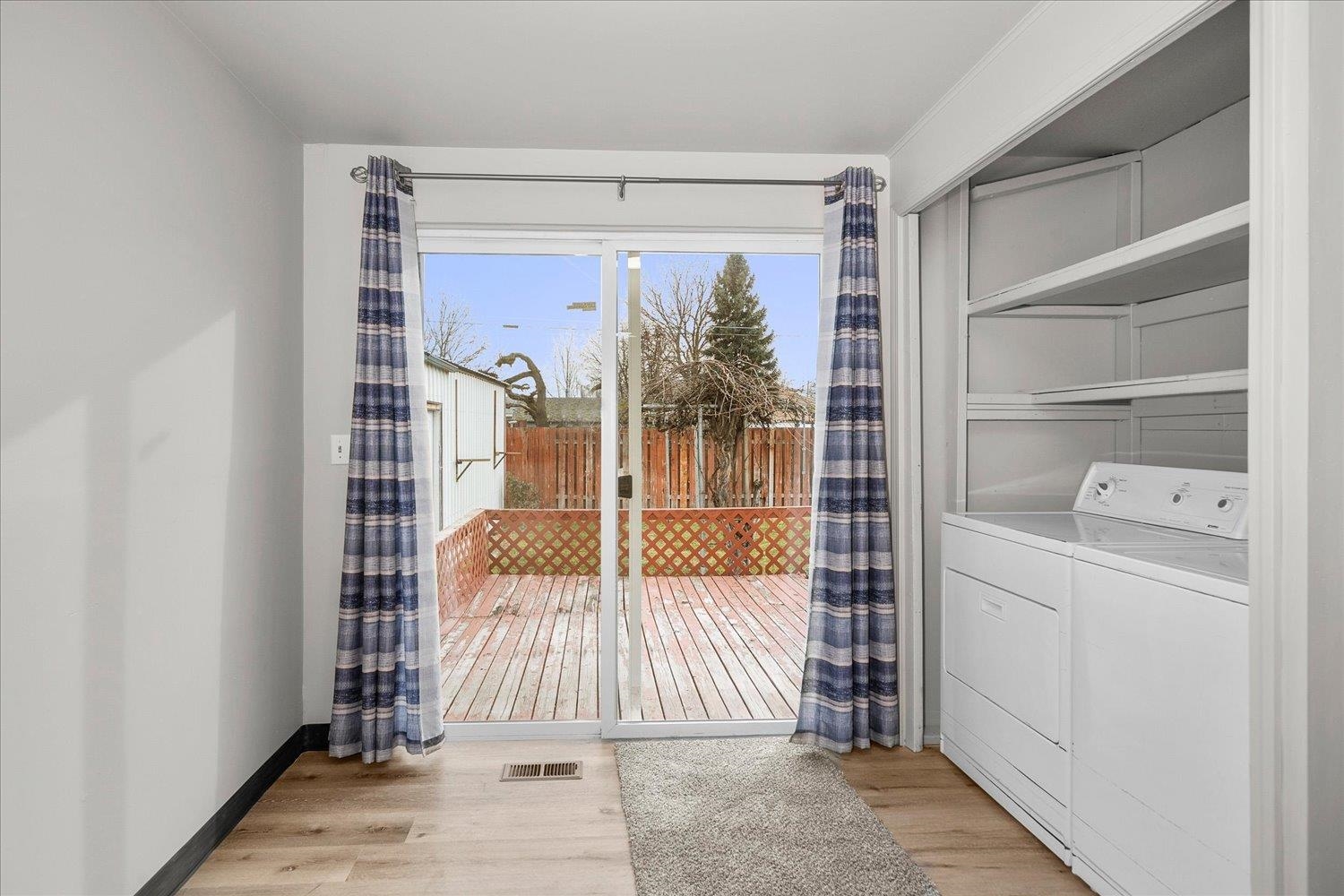 2424 E Mission Ave - Photo 10