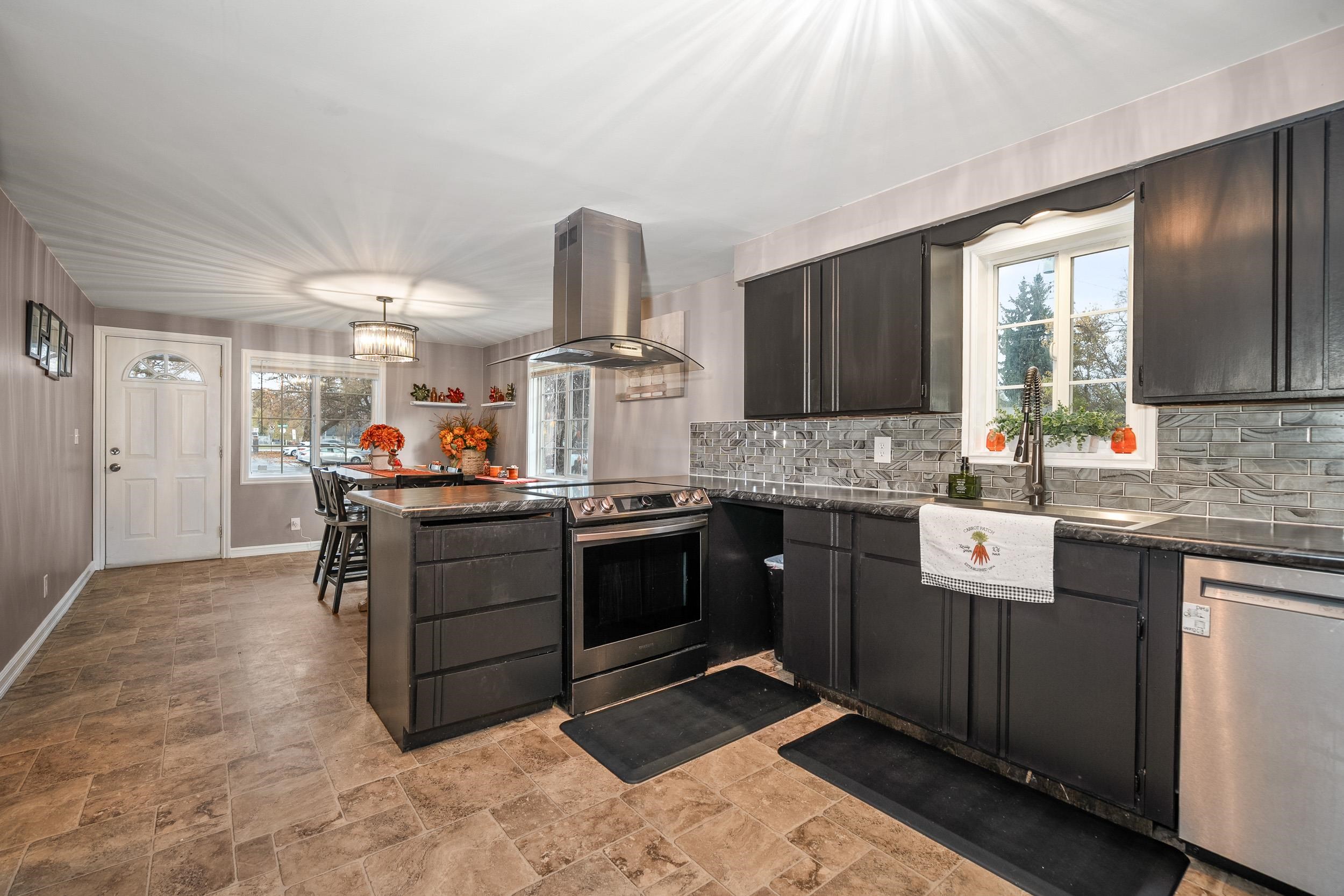 20 W Graves Rd - Photo 5