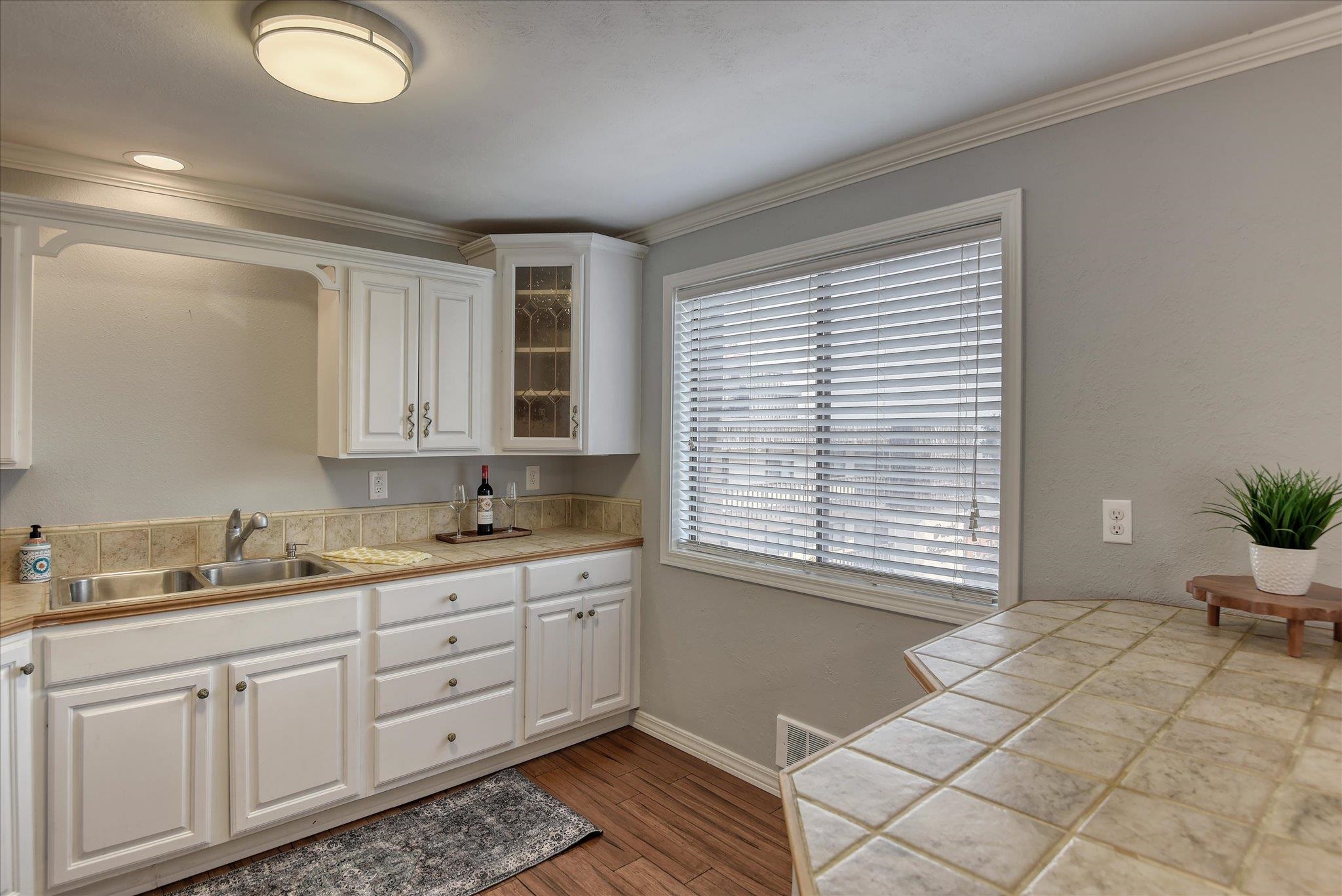 620 W 7th Ave - Photo 13