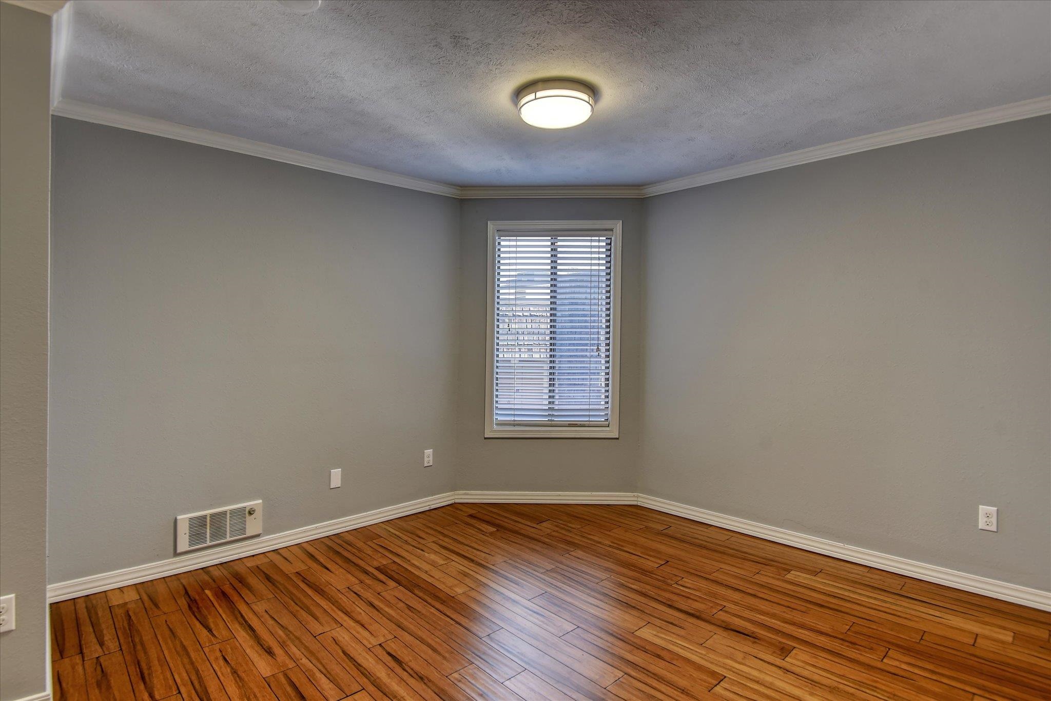 620 W 7th Ave - Photo 17