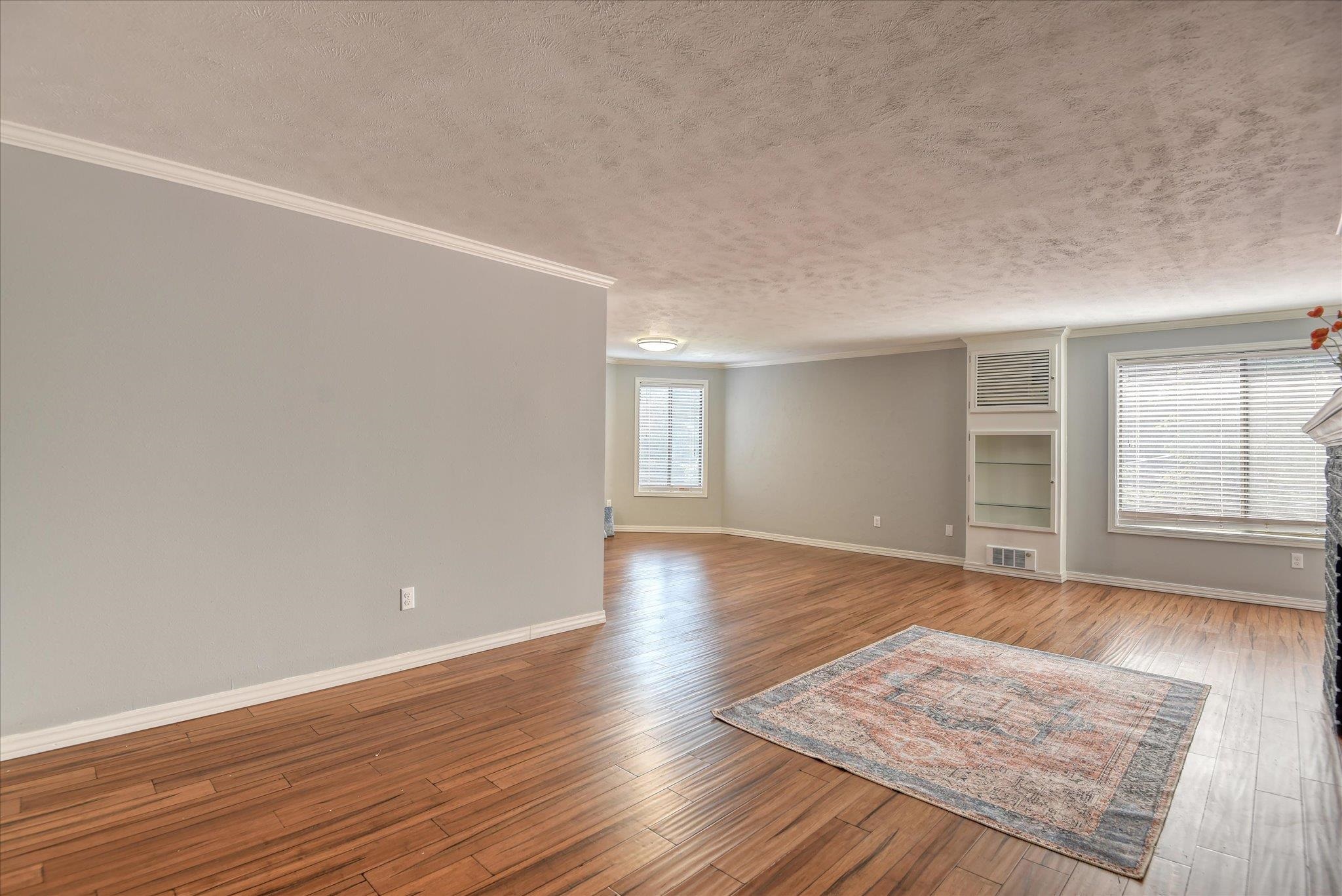 620 W 7th Ave - Photo 3