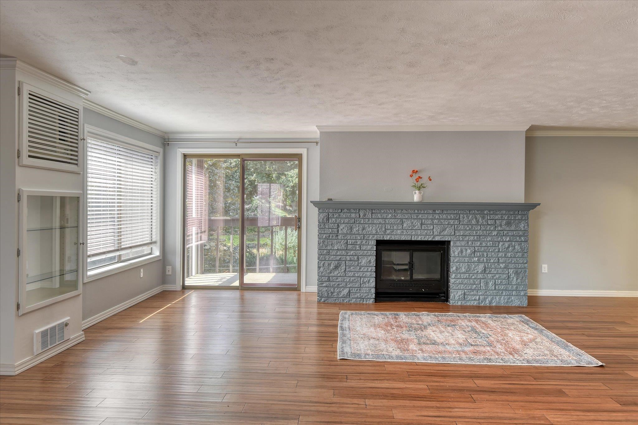 620 W 7th Ave - Photo 5