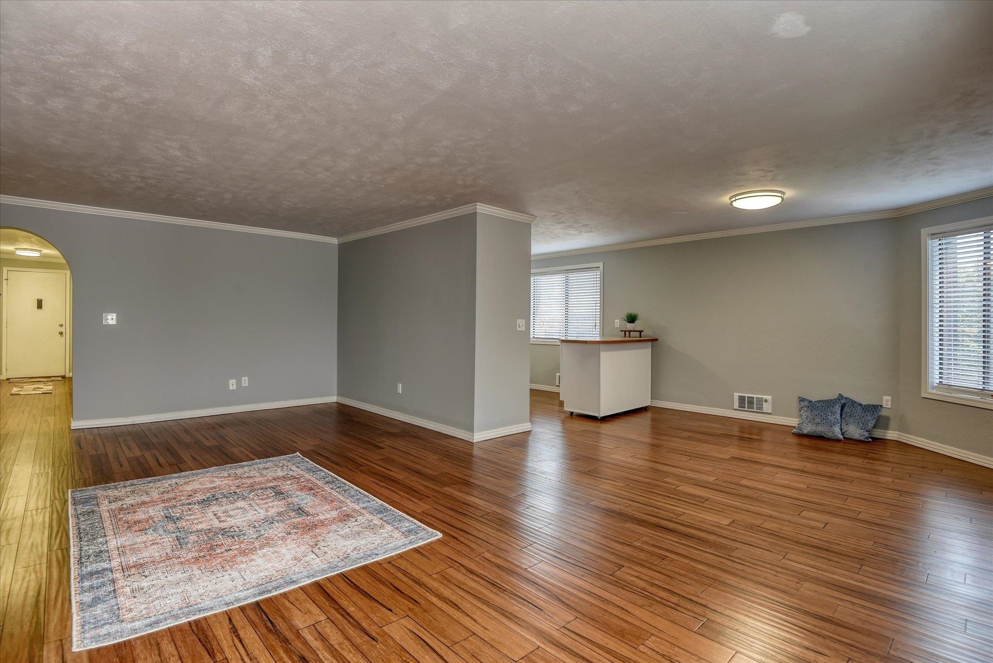 620 W 7th Ave - Photo 7