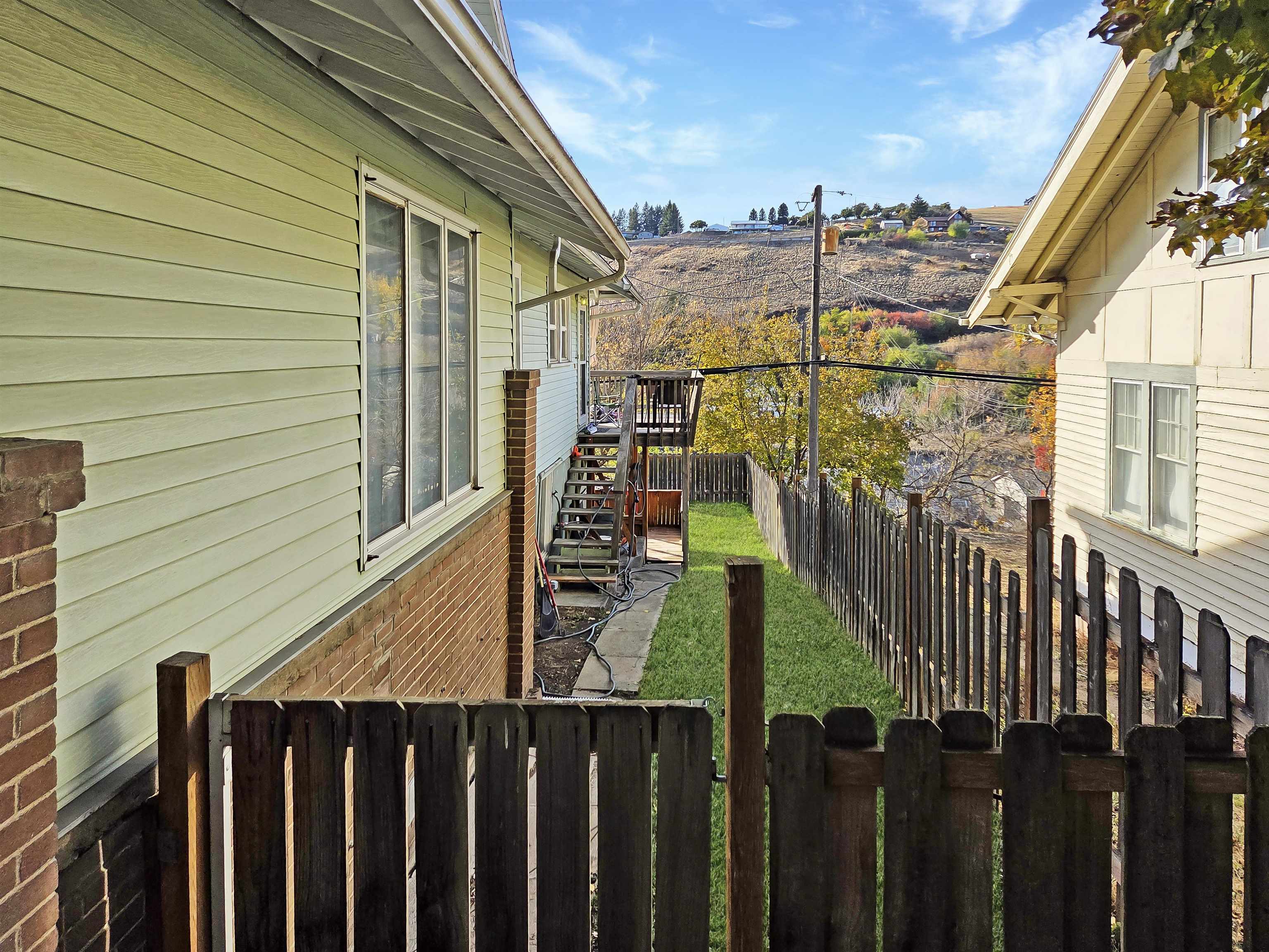 408 S Mill St - Photo 3