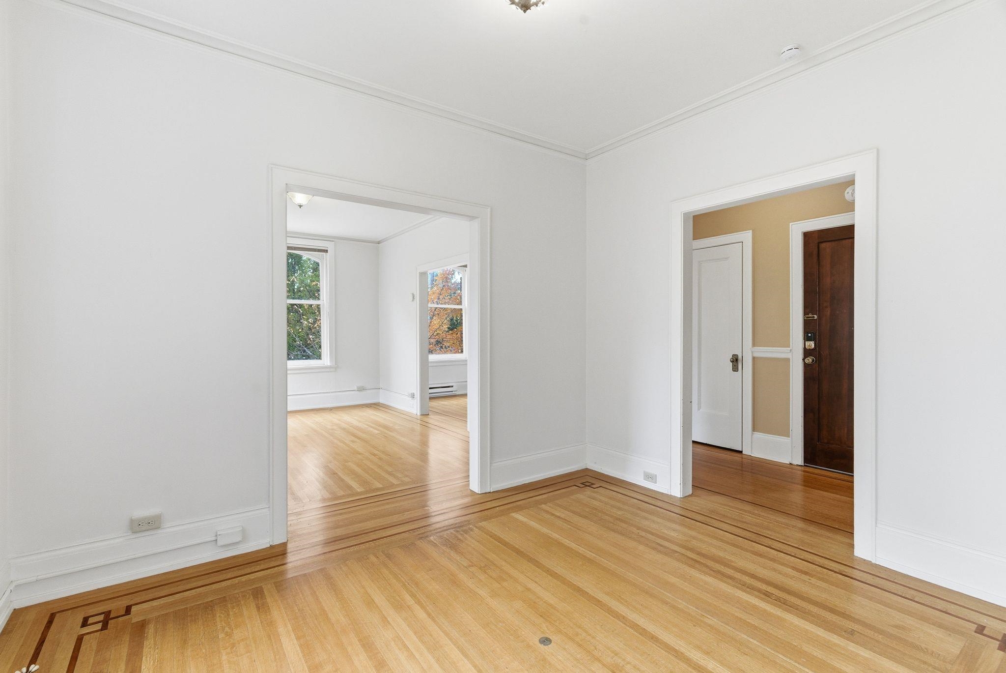 507 S Howard St - Photo 32