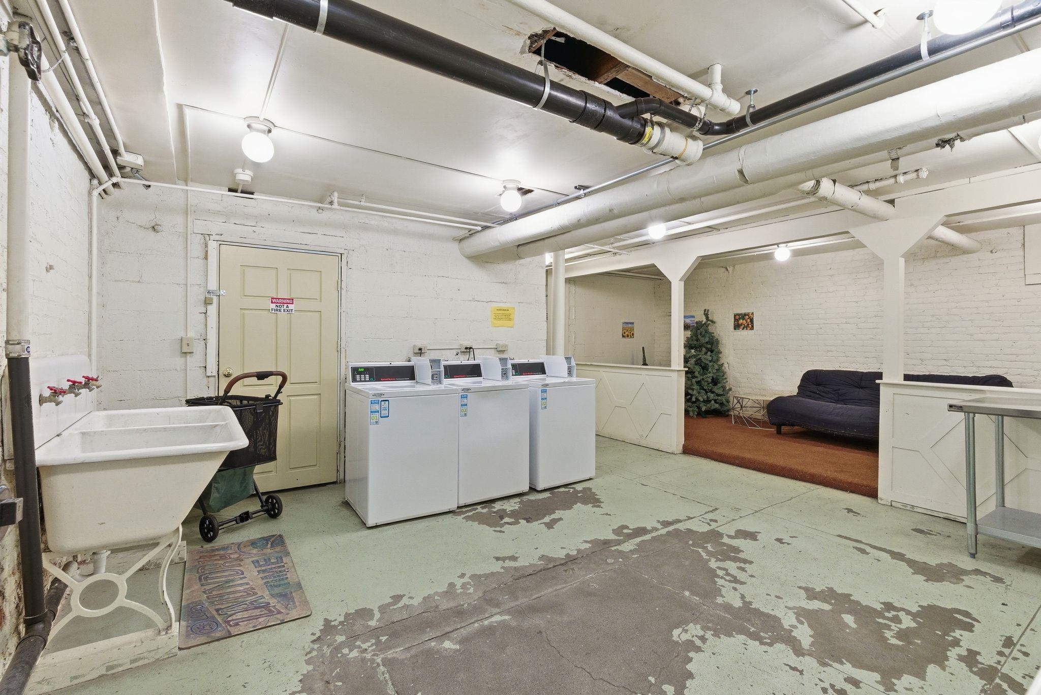 507 S Howard St - Photo 45