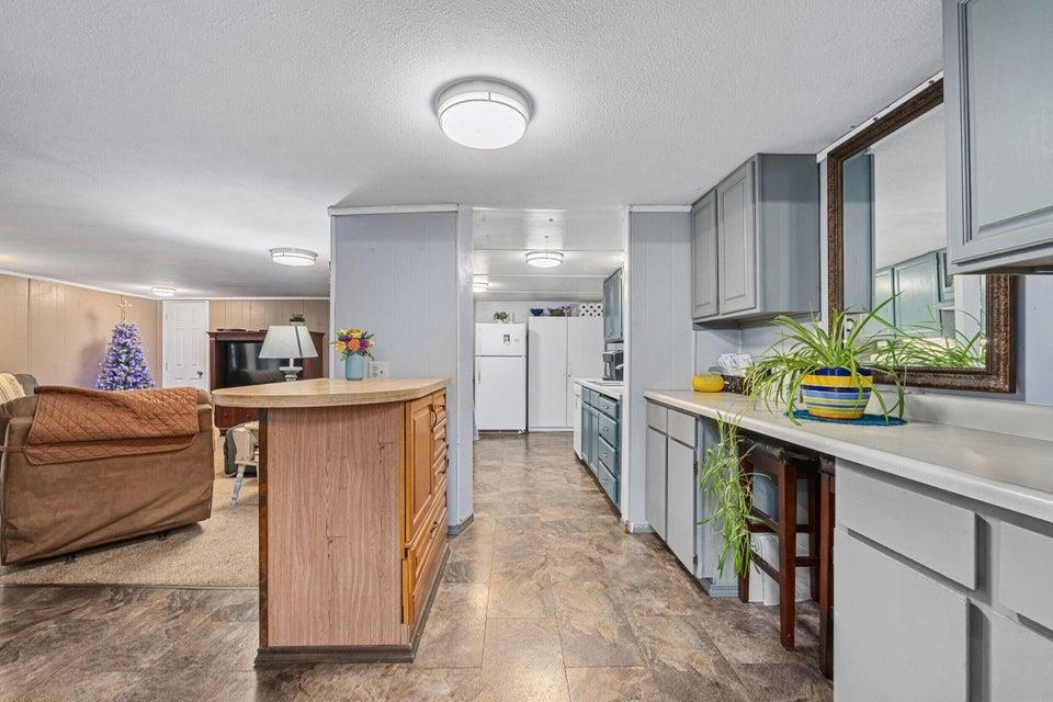 21018 N Austin Rd - Photo 14